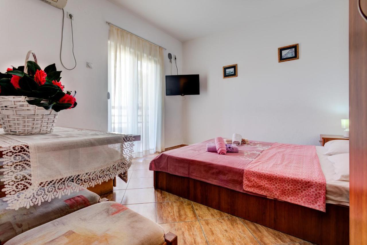 Villa Savovic Petrovac Ngoại thất bức ảnh