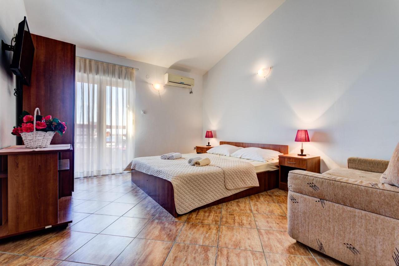 Villa Savovic Petrovac Ngoại thất bức ảnh