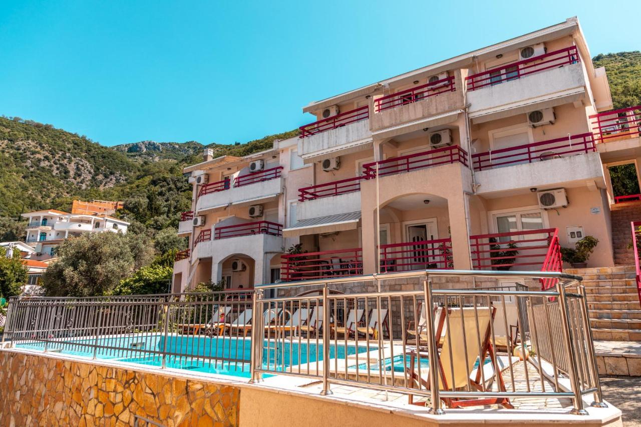 Villa Savovic Petrovac Ngoại thất bức ảnh