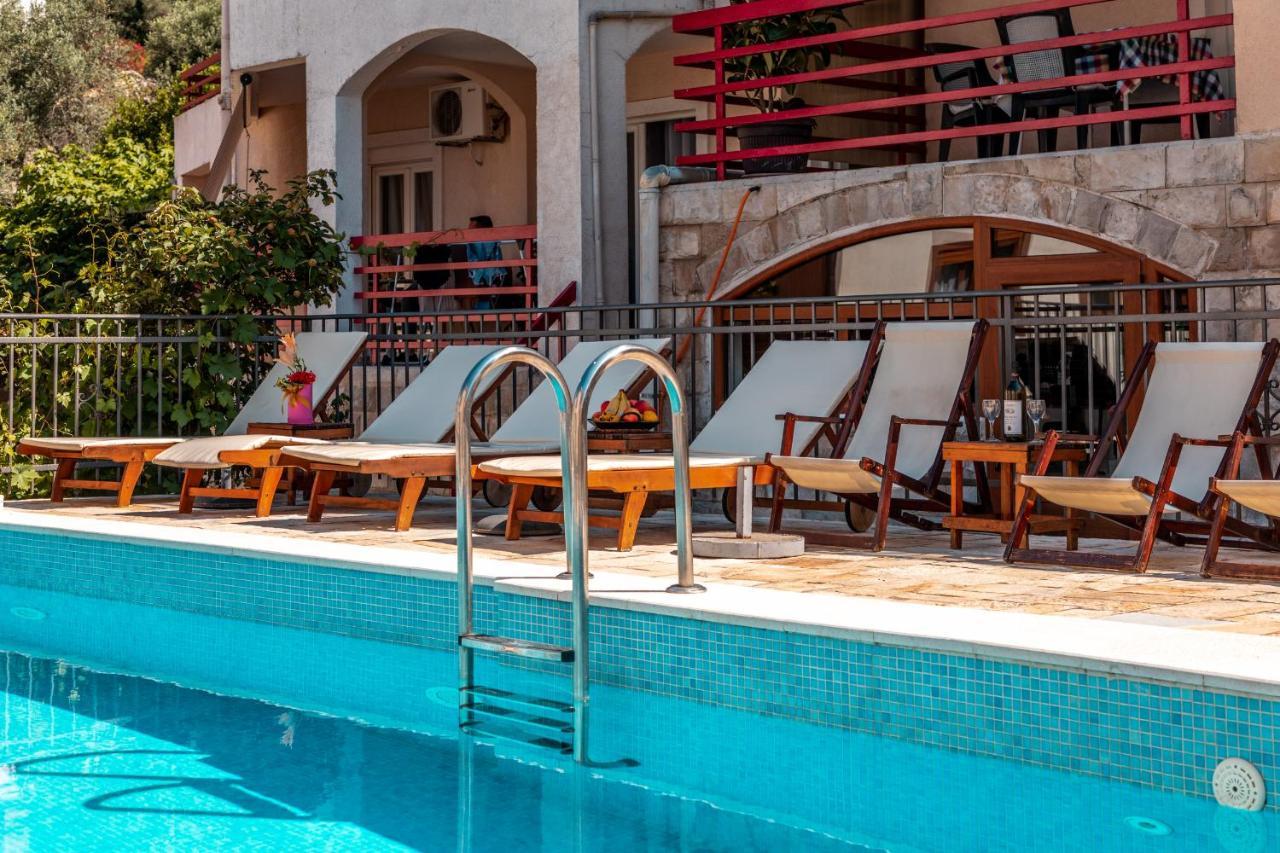 Villa Savovic Petrovac Ngoại thất bức ảnh